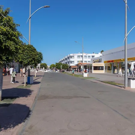 Ivys House Center Corralejo